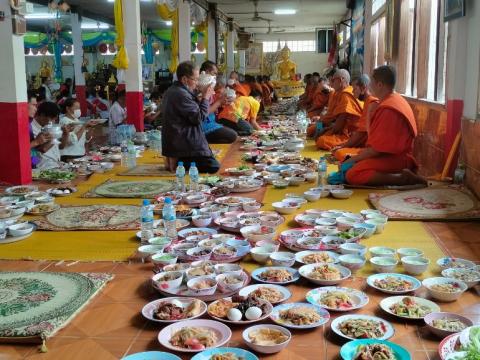 กิจกรรมสืบสานงานประเพณีอีสานการสวดมนต์หมู่ทำนองสรภัญญะ