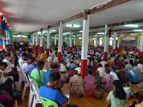 กิจกรรมสืบสานงานประเพณีอีสานการสวดมนต์หมู่ทำนองสรภัญญะ